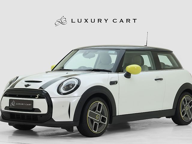 Used 2023 MINI Cooper SE in Noida