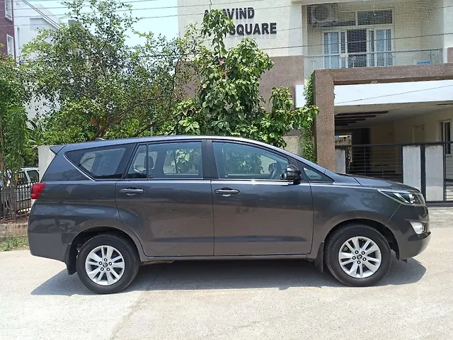 Used Toyota Innova Crysta [2016-2020] 2.4 G 7 STR [2016-2017] in Hyderabad