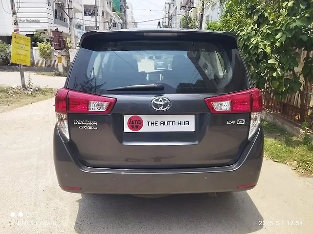 Used Toyota Innova Crysta [2016-2020] 2.4 G 7 STR [2016-2017] in Hyderabad
