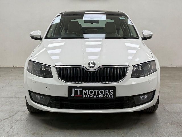 Used 2016 Skoda Octavia in Pune