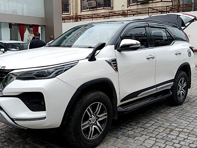 Used Toyota Fortuner 4X2 AT 2.8 Diesel in Delhi