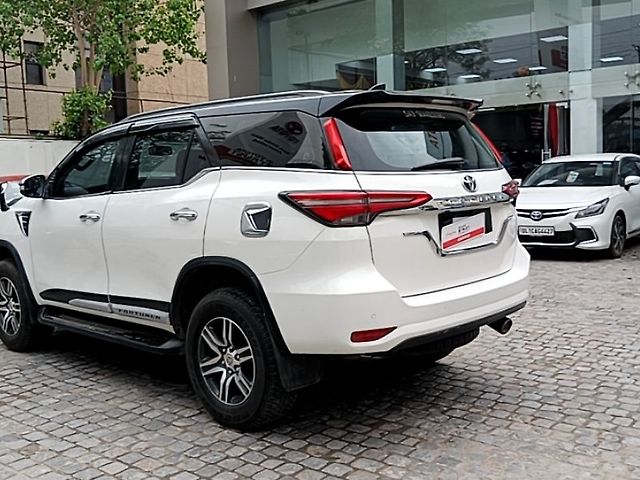 Used Toyota Fortuner 4X2 AT 2.8 Diesel in Delhi
