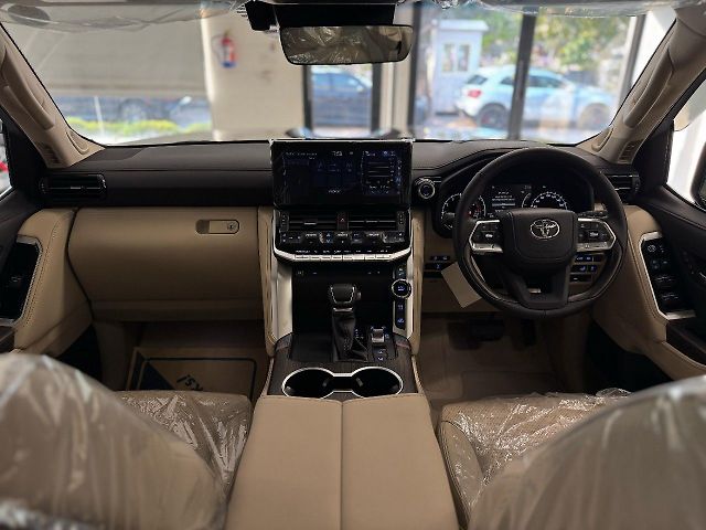 Used Toyota Land Cruiser [2015-2020] ZX Petrol in Delhi