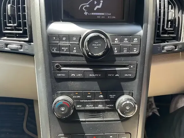 Used Mahindra XUV500 [2011-2015] W6 in Nashik