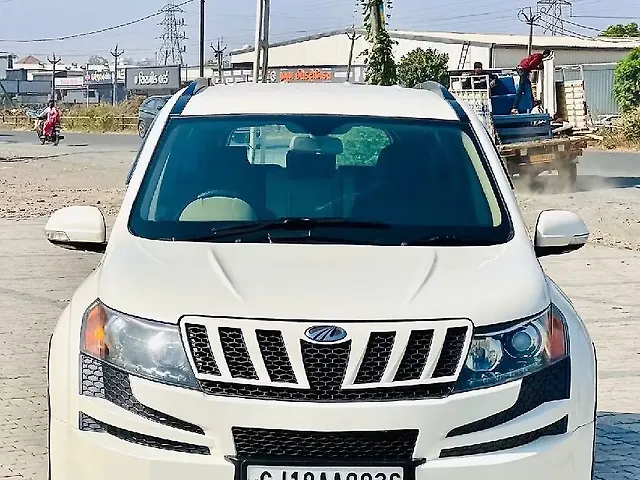 Used 2015 Mahindra XUV500 in Surat