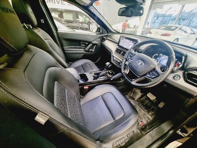 Used Tata Harrier Fearless Dark Edition AT in Pune