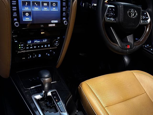 Used Toyota Fortuner 4X4 AT 2.8 Diesel in Chandigarh
