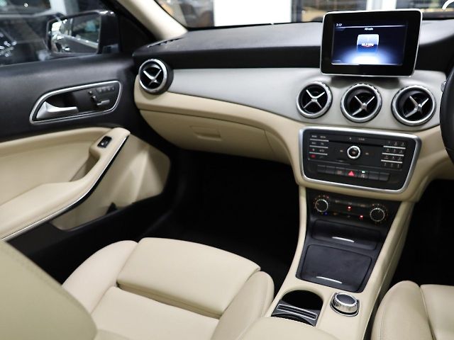 Used Mercedes-Benz GLA [2014-2017] 200 Sport in Delhi
