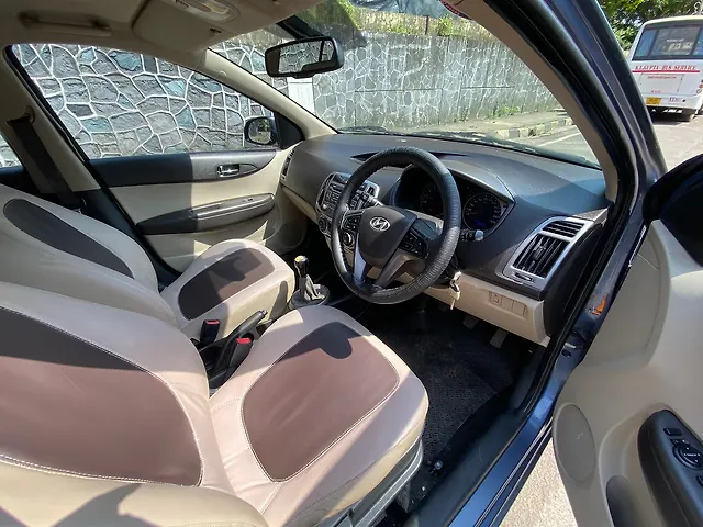 Used Hyundai i20 [2010-2012] Sportz 1.2 (O) in Mumbai