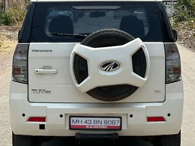 Used Mahindra TUV300 [2015-2019] T6 Plus in Nashik