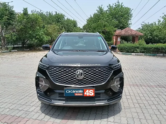 Used 2020 MG Hector Plus in Delhi