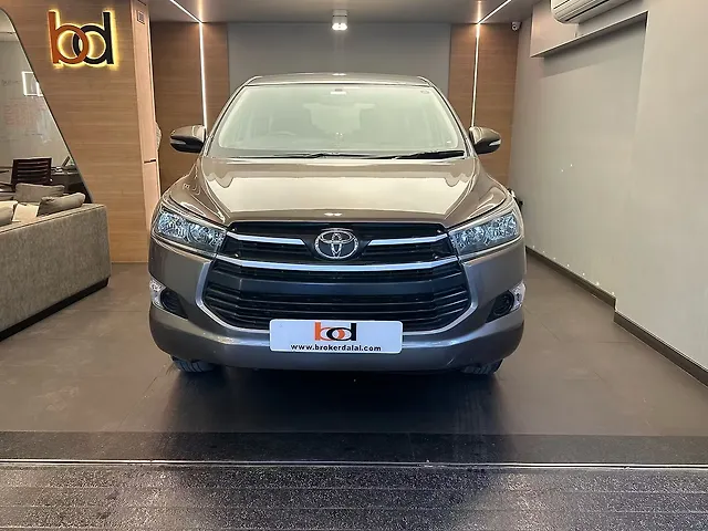 Used 2016 Toyota Innova Crysta in Mumbai