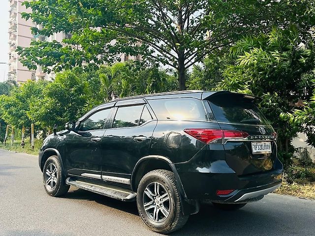Used Toyota Fortuner [2016-2021] 2.8 4x2 MT [2016-2020] in Lucknow