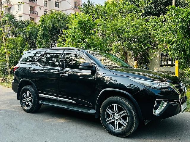 Used Toyota Fortuner [2016-2021] 2.8 4x2 MT [2016-2020] in Lucknow