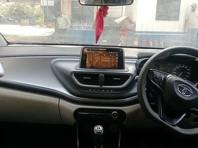 Used 2021 Tata Altroz in Mumbai