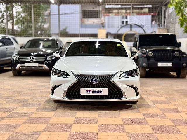 Used 2019 Lexus ES in Hyderabad