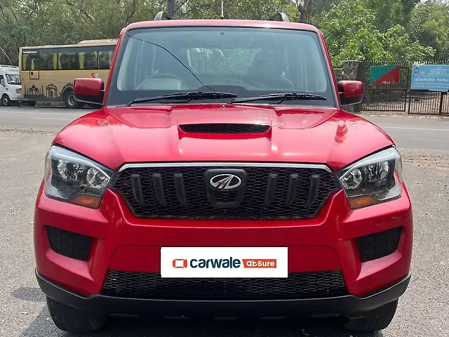 Used 2016 Mahindra Scorpio in Delhi