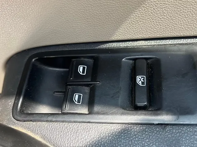Used Volkswagen Polo [2010-2012] Comfortline 1.2L (D) in Kanpur