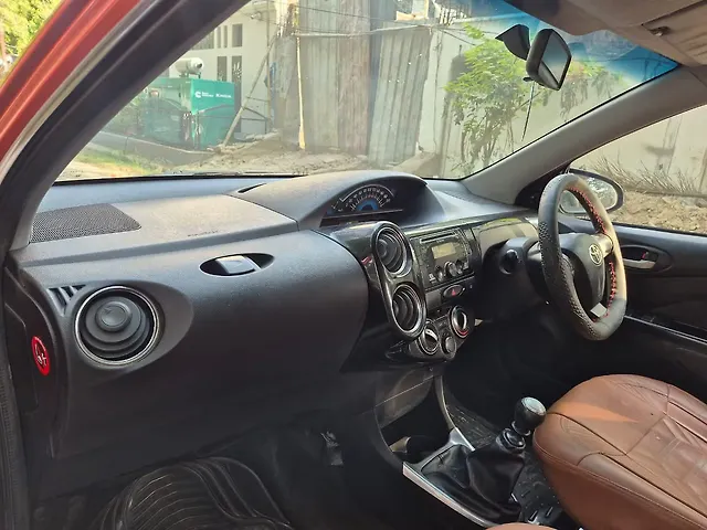 Used Toyota Etios Cross 1.4 GD in Kanpur