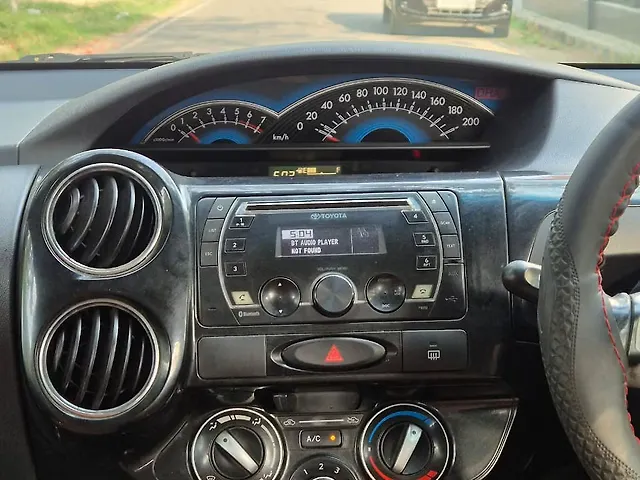 Used Toyota Etios Cross 1.4 GD in Kanpur