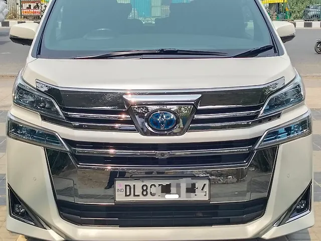 Used 2022 Toyota Vellfire in Delhi