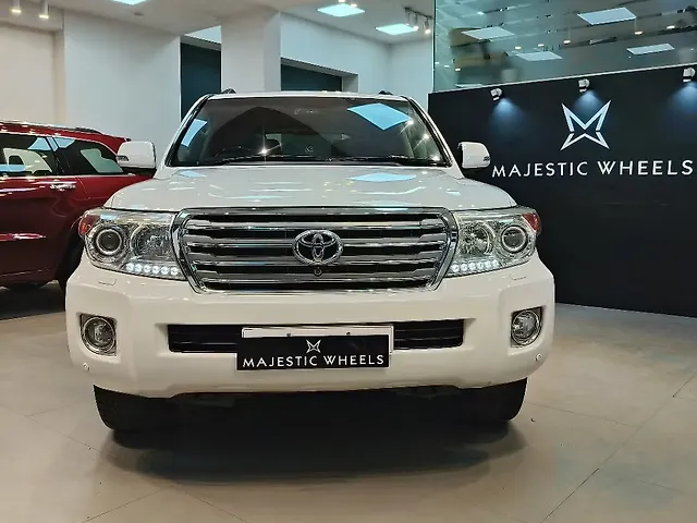Used 2014 Toyota Land Cruiser in Pune