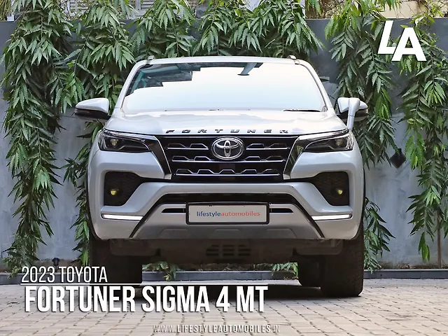 Used 2023 Toyota Fortuner in Kolkata
