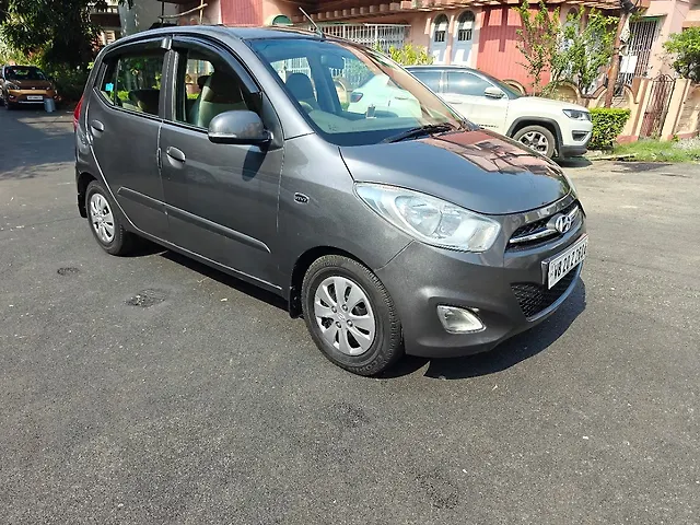 Used 2011 Hyundai i10 in Kolkata