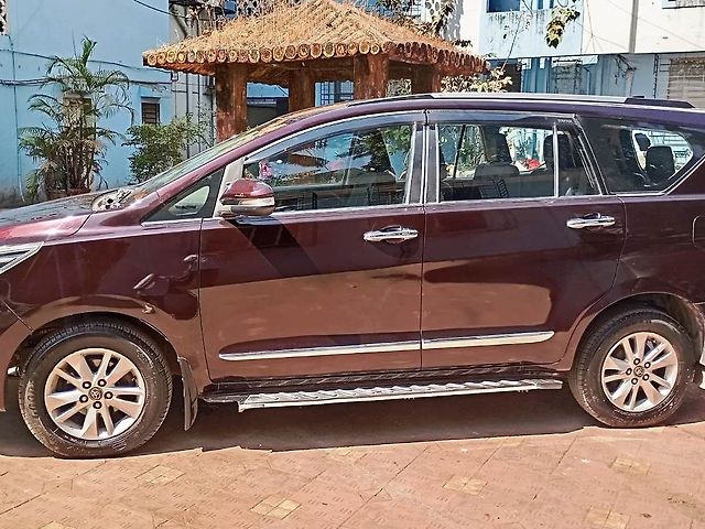 Used Toyota Innova Crysta [2016-2020] 2.4 V Diesel in Mumbai
