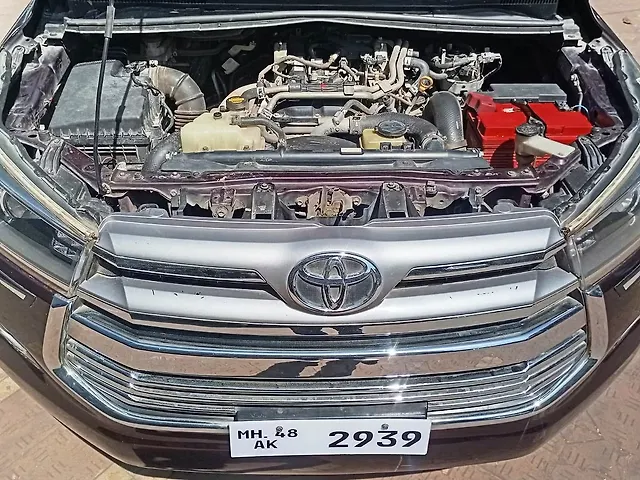 Used Toyota Innova Crysta [2016-2020] 2.4 V Diesel in Mumbai