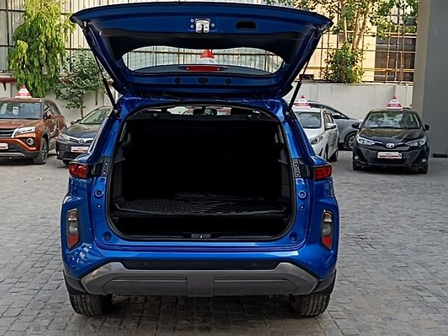 Used Toyota Urban Cruiser Hyryder V Hybrid [2022-2023] in Delhi