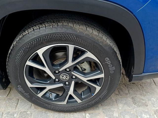 Used Toyota Urban Cruiser Hyryder V Hybrid [2022-2023] in Delhi