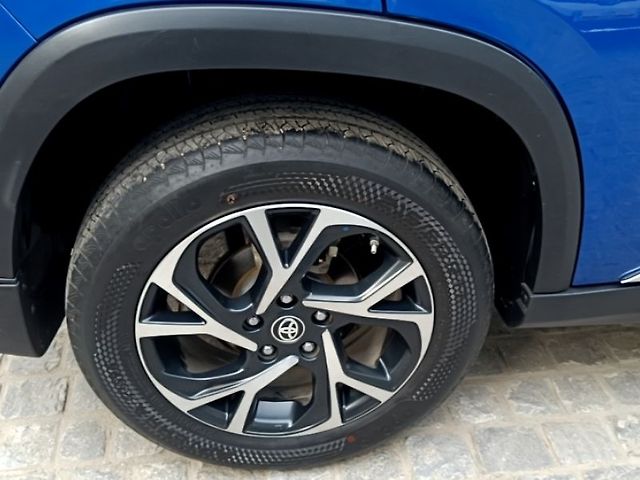 Used Toyota Urban Cruiser Hyryder V Hybrid [2022-2023] in Delhi