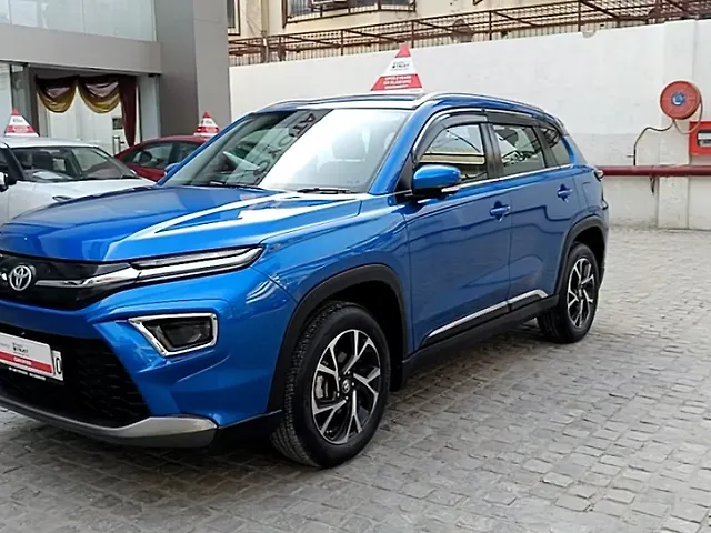 Used Toyota Urban Cruiser Hyryder V Hybrid [2022-2023] in Delhi
