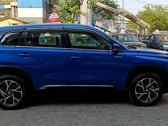 Used Toyota Urban Cruiser Hyryder V Hybrid [2022-2023] in Delhi