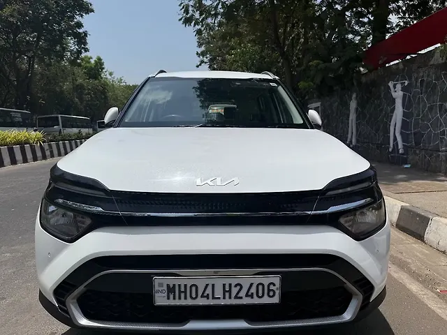 Used 2022 Kia Carens in Mumbai