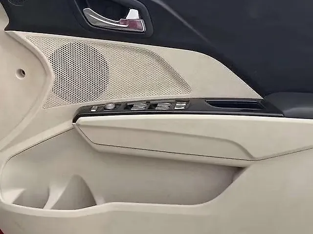 Used Mahindra XUV300 [2019-2024] W8 (O) 1.2 Petrol in Ahmedabad