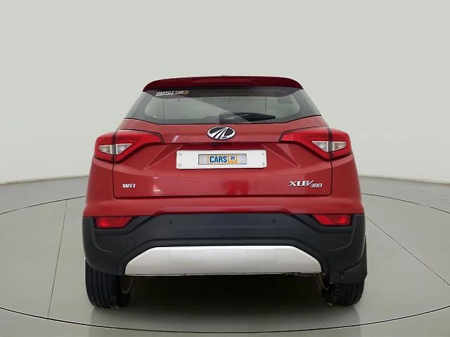 Used Mahindra XUV300 [2019-2024] W8 (O) 1.2 Petrol in Ahmedabad