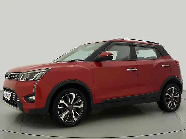 Used Mahindra XUV300 [2019-2024] W8 (O) 1.2 Petrol in Ahmedabad