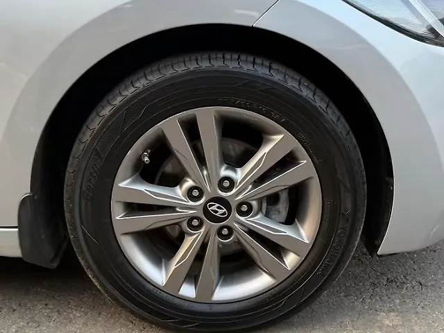 Used Hyundai Elantra [2016-2019] 1.6 SX (O) AT in Chandigarh