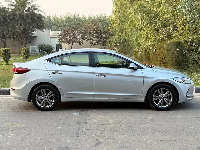 Used Hyundai Elantra [2016-2019] 1.6 SX (O) AT in Chandigarh