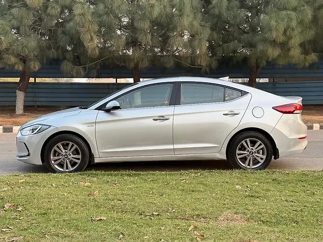 Used Hyundai Elantra [2016-2019] 1.6 SX (O) AT in Chandigarh