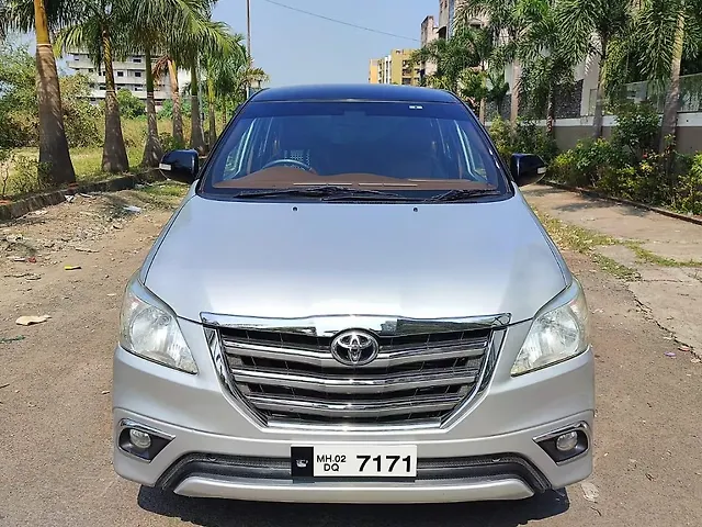 Used 2014 Toyota Innova in Thane