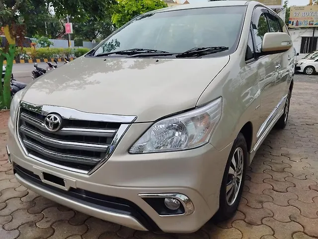 Used 2015 Toyota Innova in Thane