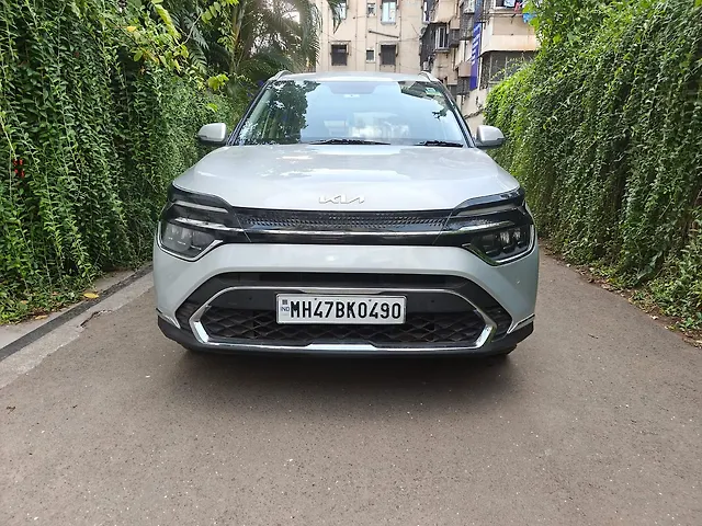 Used 2023 Kia Carens in Mumbai