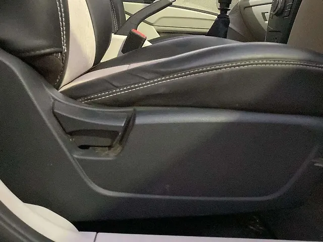 Used Mahindra XUV300 [2019-2024] W6 1.2 Petrol in Indore
