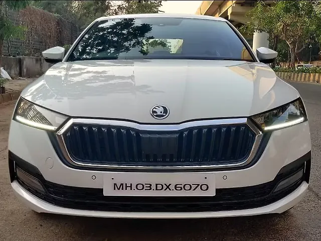 Used 2022 Skoda Octavia in Mumbai