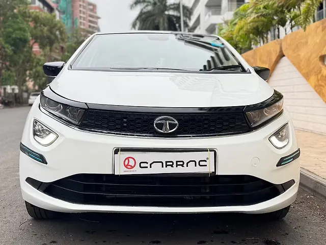 Used 2023 Tata Altroz in Surat