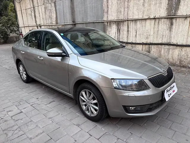 Used Skoda Octavia [2017-2021] 1.8 TSI Style Plus AT [2017] in Mumbai