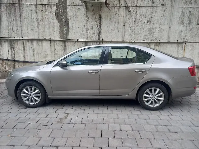 Used Skoda Octavia [2017-2021] 1.8 TSI Style Plus AT [2017] in Mumbai